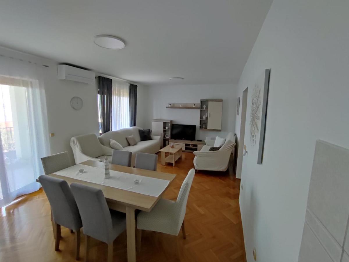 House Silva Lägenhet Podstrana Exteriör bild